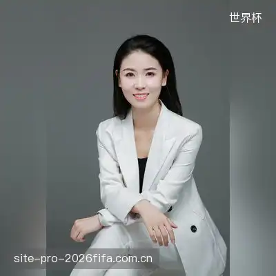 萧君